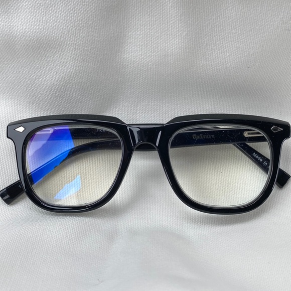 Shiny Black Blue Light Block Strength 2.5 Readers Never Used - Picture 1 of 8